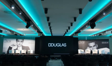 DOUGLAS & WE-PRODUCCIONES